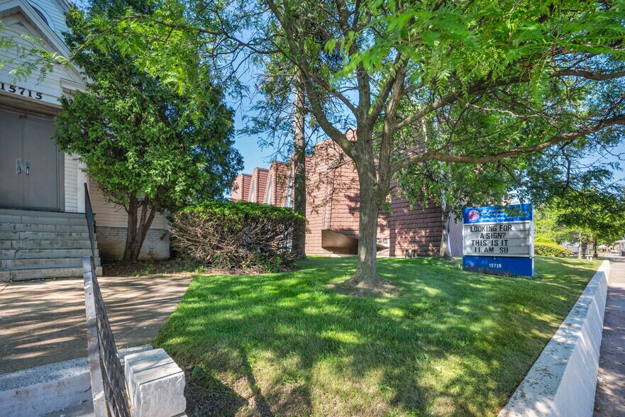 More Photos Of 15715 Libby Rd, Maple Heights General Retail For Sale