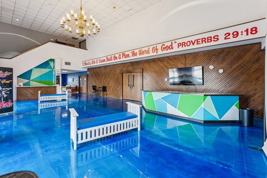 More Photos Of 1005 SW 4th St, Moore Religious Facility For Sale