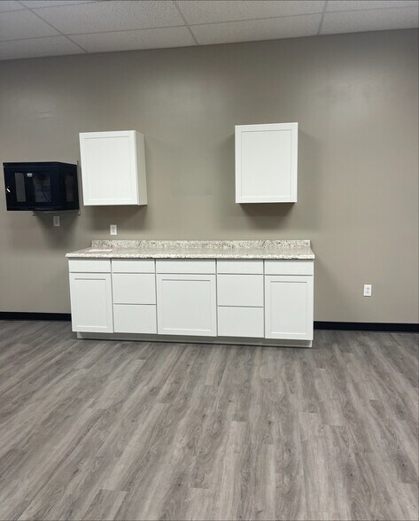 More Photos Of 123 US-70, Dandridge Storefront For Lease