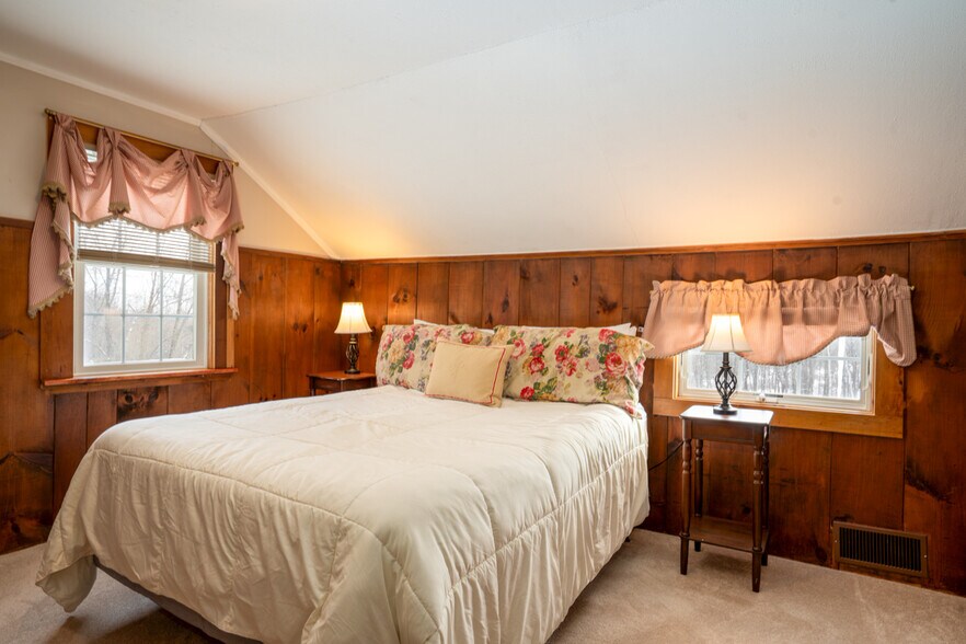 More Photos Of 2759 Vt Rt 11, Peru Hotel For Sale