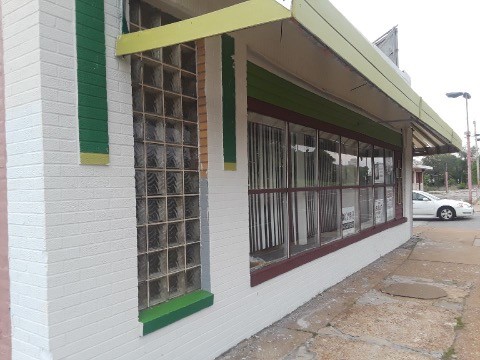 More Photos Of 2600 N Florissant Ave, Saint Louis Flex For Sale
