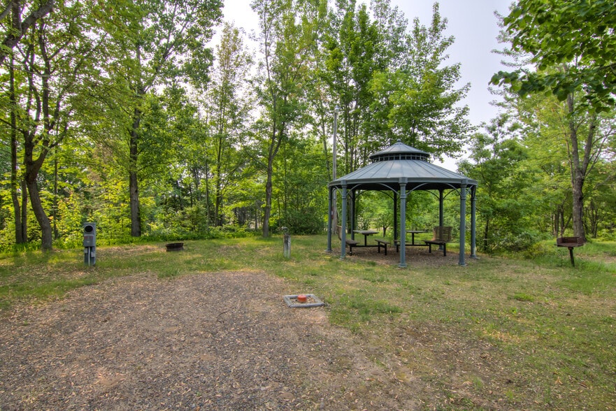 More Photos Of 10765 Hwy Q, Chippewa Falls Hotel For Sale