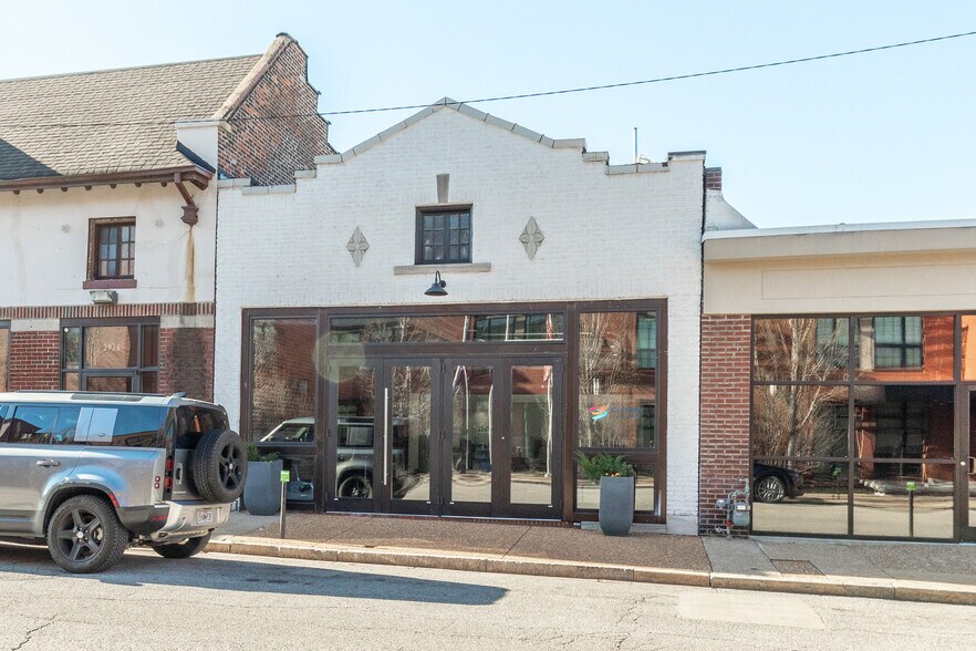 Primary Photo Of 2940 Locust Blvd, Saint Louis Warehouse For Lease