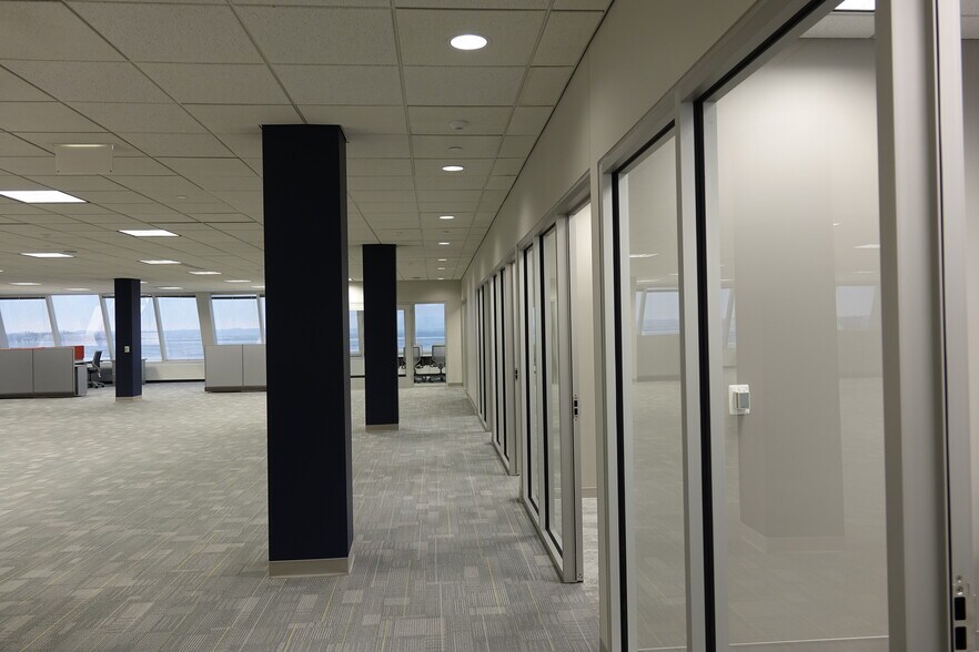 More Photos Of 700 Terrace Point Rd, Muskegon Medical For Lease