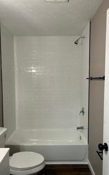 More Photos Of 3074 Howey Rd, Columbus Apartments For Sale