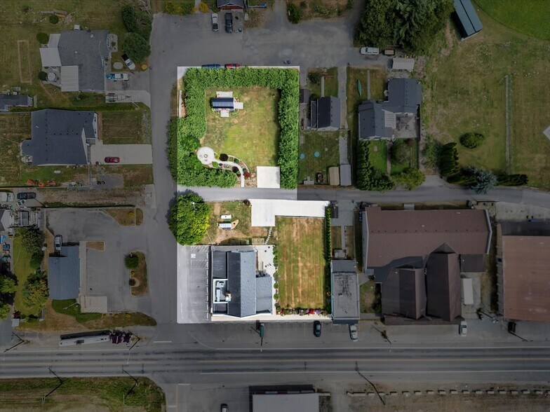 More Photos Of 1421 Pioneer Hwy, Stanwood Restaurant For Sale