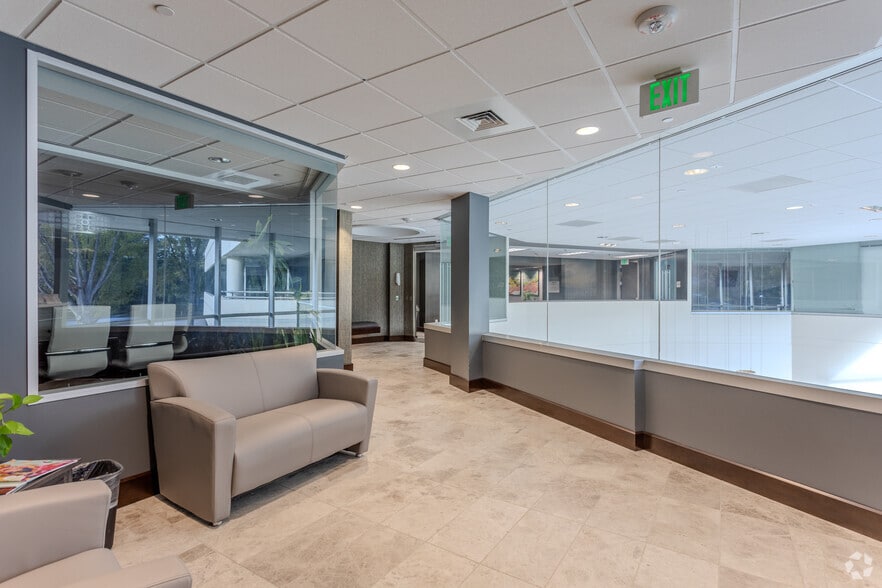 More Photos Of 6601 Six Forks Rd, Raleigh Office For Lease