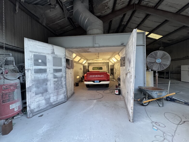 More Photos Of 1060 Nursery Rd, Winter Springs Auto Repair For Sale