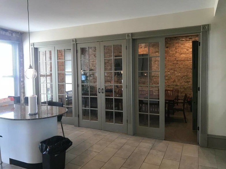 More Photos Of 2250 W Grand Ave, Chicago Storefront Retail Office For Lease