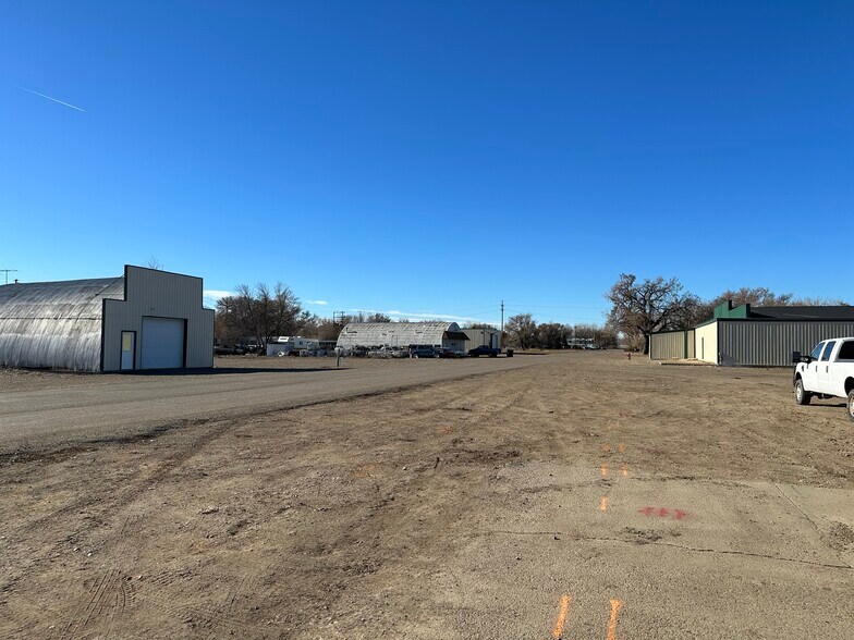 More Photos Of 1021 W Bell St, Glendive Storefront Retail Office For Sale