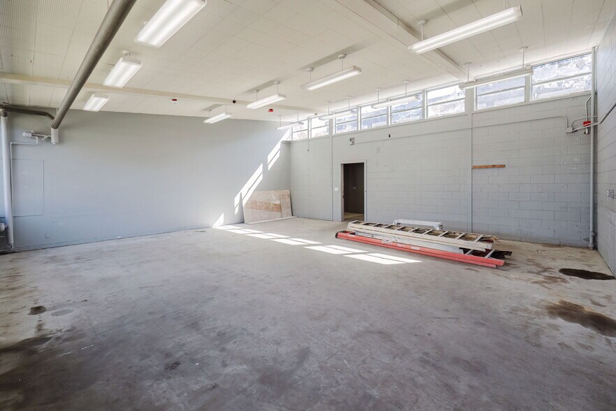 More Photos Of 3649 Frontage Rd, Port Orchard Office For Lease