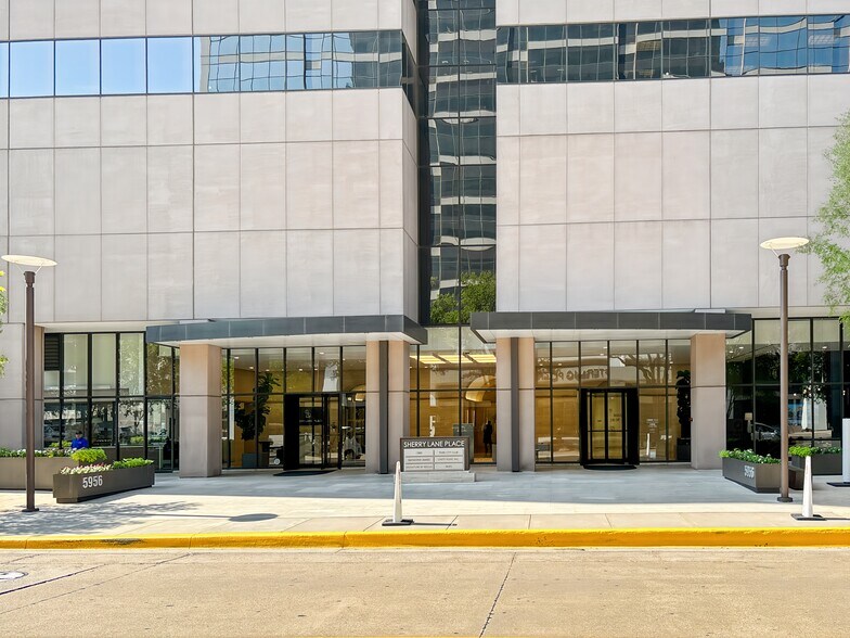 More Photos Of 5956 Sherry Ln, Dallas Coworking Space