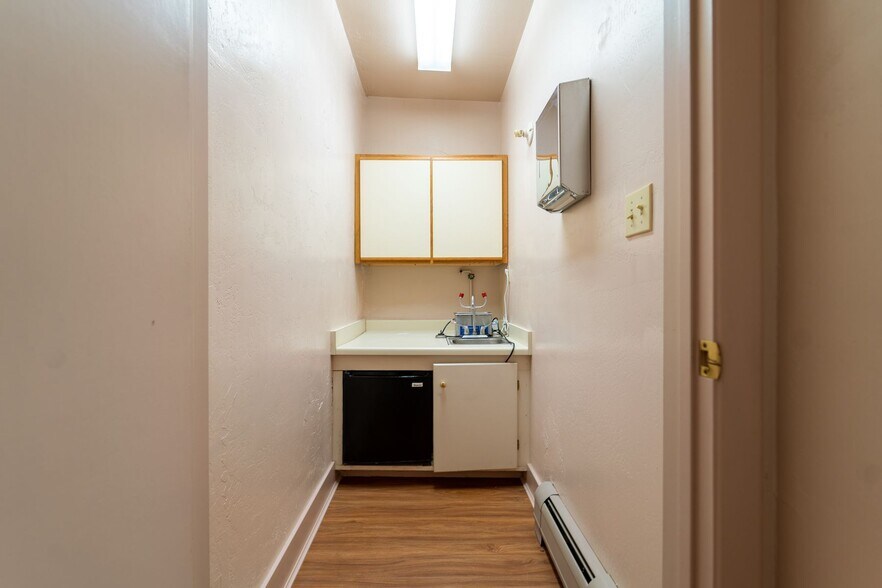 More Photos Of 3649 Main Ave, Durango Medical For Sale