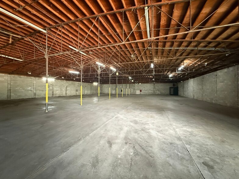 More Photos Of 682 Jersey St, Cheraw Warehouse For Lease