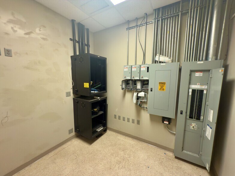 More Photos Of 2811 Highway 71, Marianna Freestanding For Lease