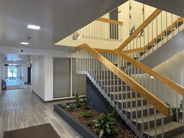 More Photos Of 303 S Main St, Mishawaka Medical For Lease