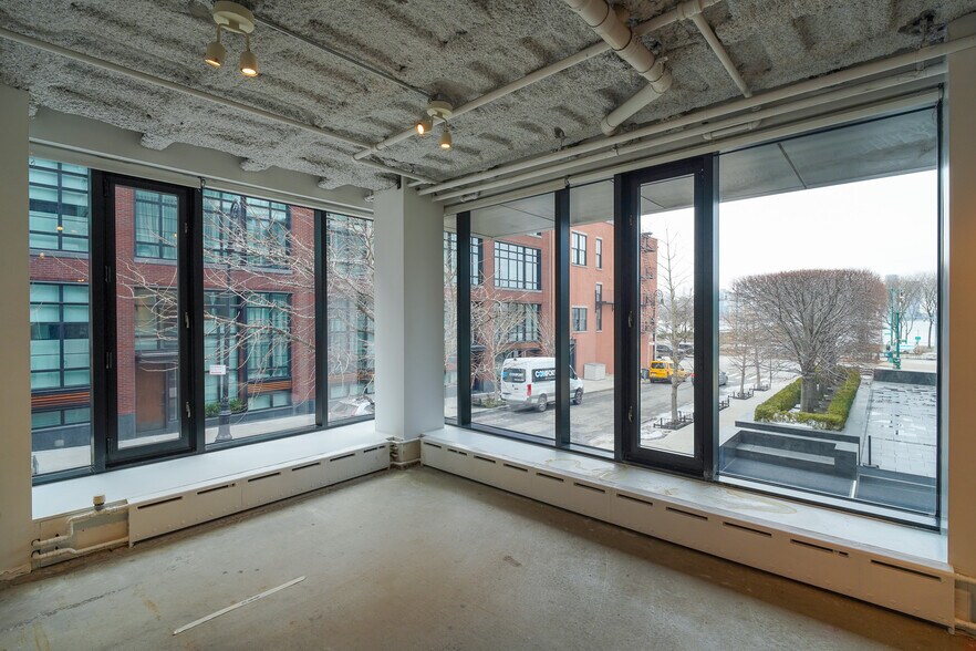 More Photos Of 163 Charles St, New York Apartments For Sale