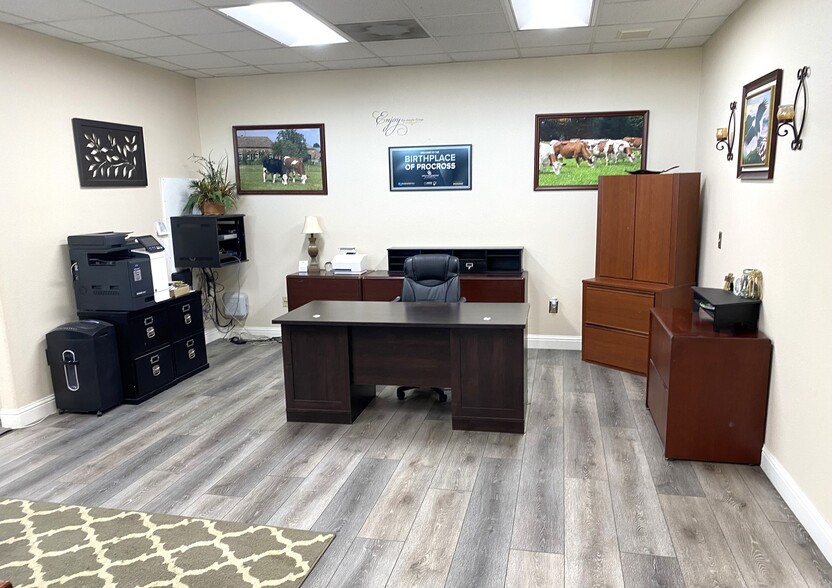 More Photos Of 900 Post Rd, Oakdale Office For Sale