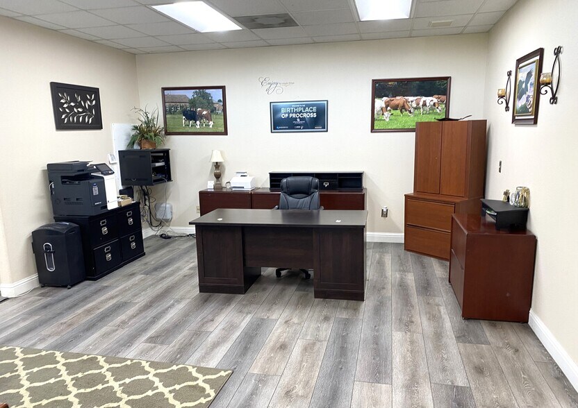 More Photos Of 900 Post Rd, Oakdale Office For Sale