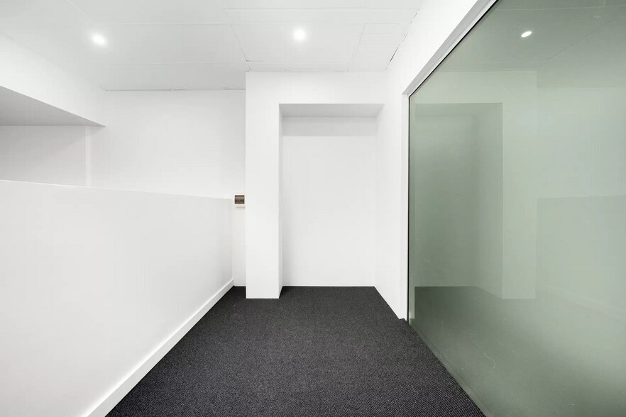 More Photos Of 100 New South Head Rd, Edgecliff Apartments For Lease