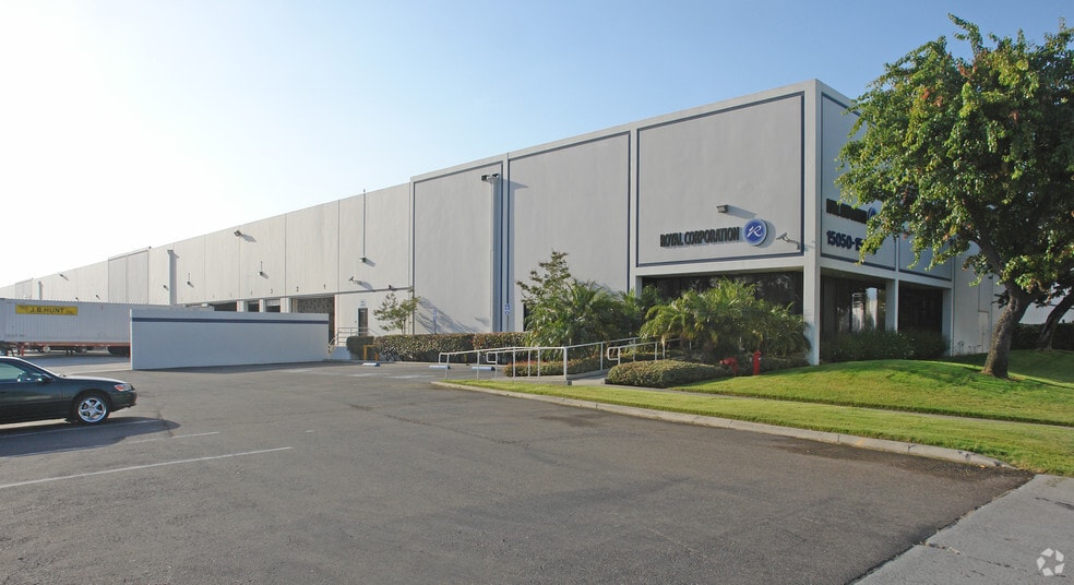 More Photos Of 15050-15066 Shoemaker Ave, Santa Fe Springs Distribution For Lease