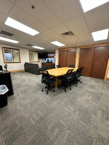 More Photos Of 4690 W Post Rd, Las Vegas Warehouse For Sale