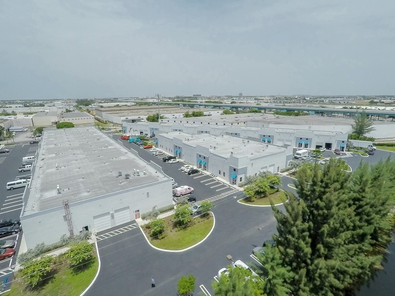 More Photos Of 2355 NW 70th Ave, Miami Warehouse For Lease
