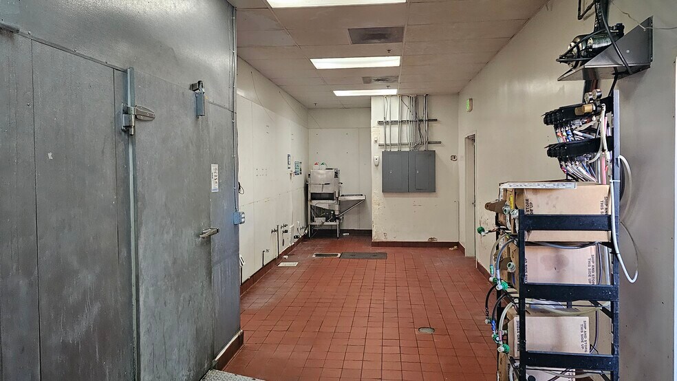 More Photos Of 2878 Zinfandel Dr, Rancho Cordova Restaurant For Lease