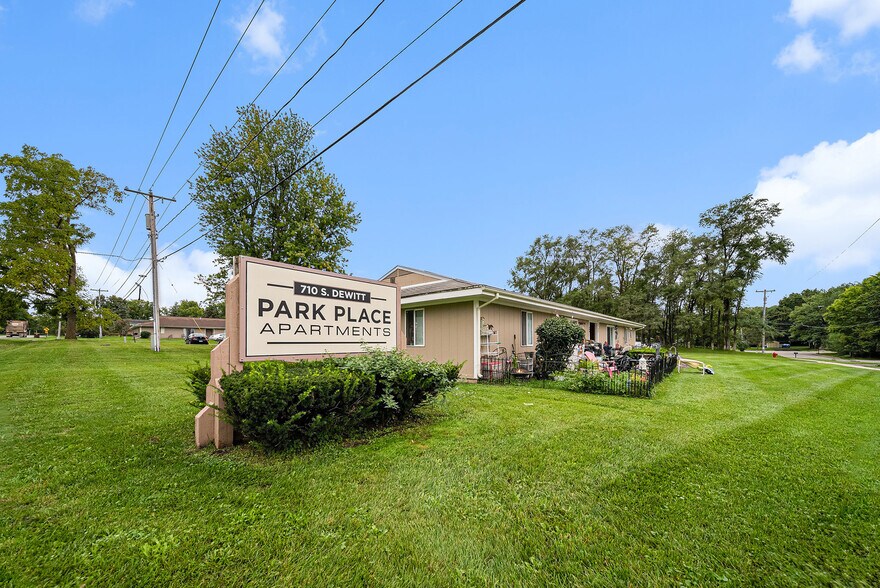 More Photos Of 700-710 S Dewitt Dr, Dewitt Apartments For Sale