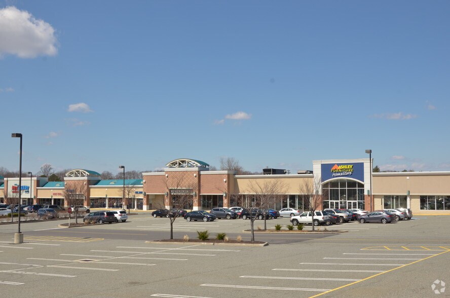 More Photos Of 117 Greentree Rd, Turnersville Unknown For Lease