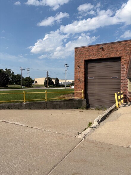 More Photos Of 165 Industry Ave, Frankfort Warehouse For Lease