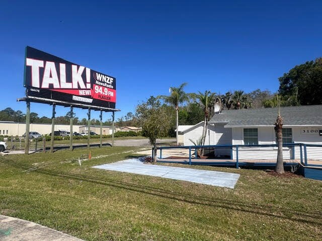 More Photos Of 3100 E Moody Blvd, Bunnell Office Residential For Lease