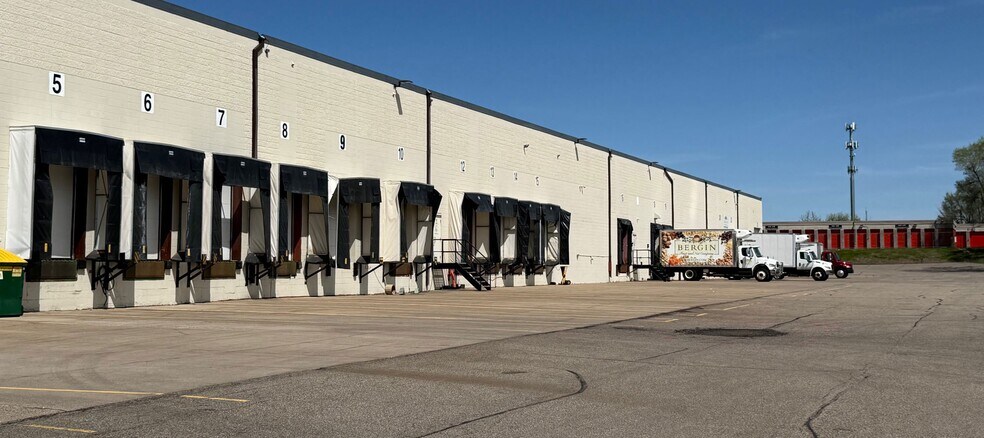 More Photos Of 1140 Gervais Ave, Maplewood Warehouse For Lease