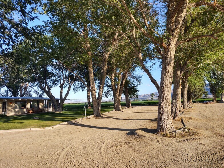 More Photos Of Fish Lake Valley, Dyer Land For Sale