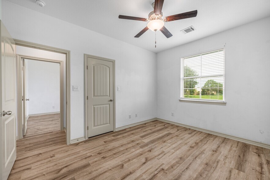 More Photos Of 305 O Malley Rd, Brenham Land For Sale