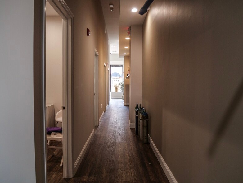 More Photos Of 86-88 Broad St, Red Bank Storefront Retail Office For Lease