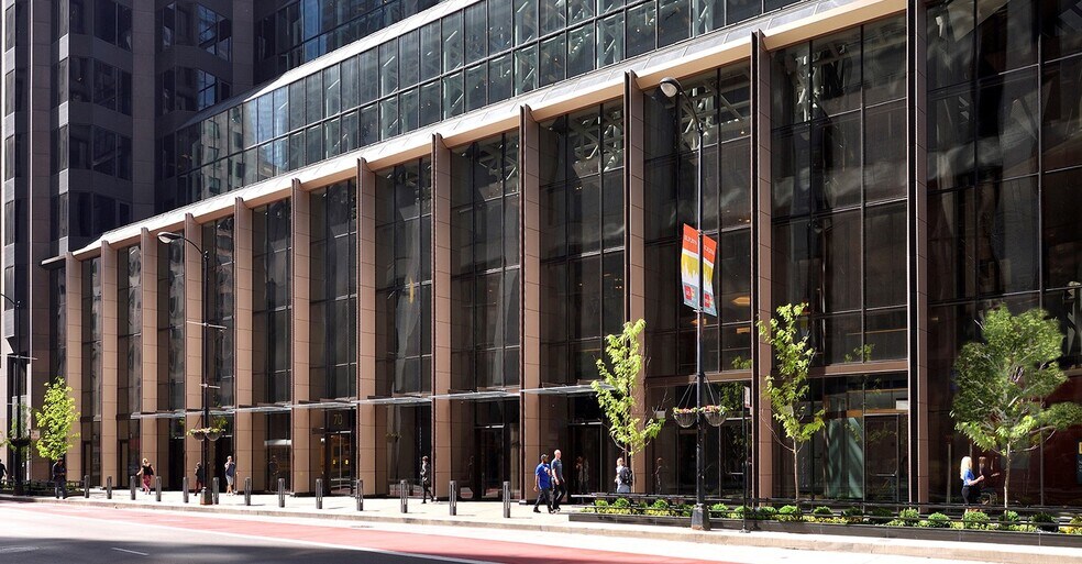 More Photos Of 70 W Madison St, Chicago Office For Lease
