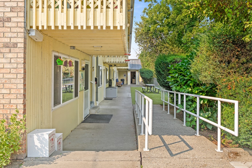 More Photos Of 739 S 3rd Ave, Kent Apartments For Sale