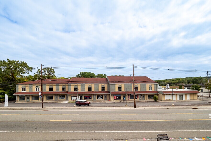 More Photos Of 1590-1610 Union Valley Rd, West Milford General Retail For Sale