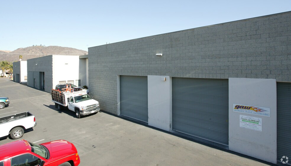 More Photos Of 1027 Greenfield Dr, El Cajon Light Manufacturing For Lease