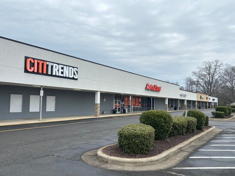 More Photos Of 721-729 N Brightleaf Blvd, Smithfield Unknown For Lease