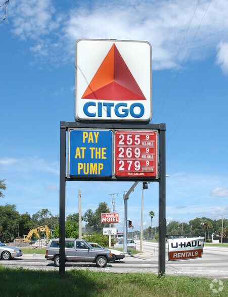 More Photos Of 2009 N Cocoa Blvd, Cocoa Service Station For Sale