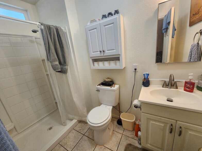 More Photos Of 476 H St, Brawley Apartments For Sale