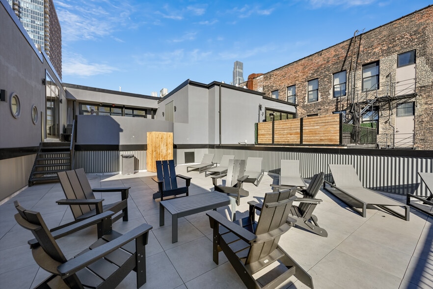 More Photos Of 153 W Ohio St, Chicago Apartments For Sale