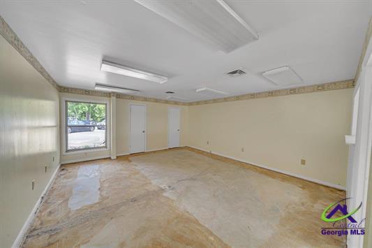 More Photos Of 512 Sumter St, Montezuma Medical For Sale