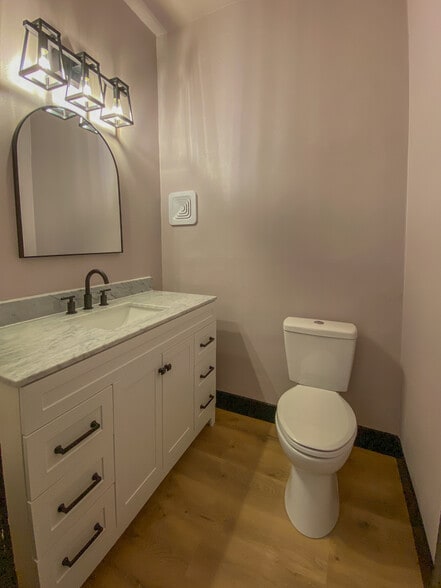 More Photos Of 146 W 5th Ave, Denver Office For Sale