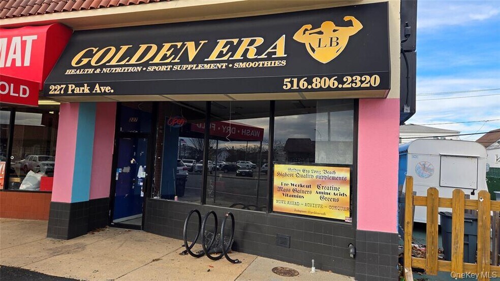 More Photos Of 227 E Park Ave, Long Beach Storefront For Lease