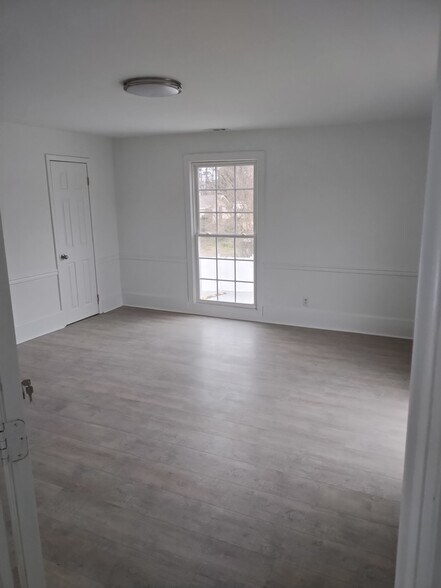 More Photos Of 119 W Main St, Youngsville Freestanding For Lease