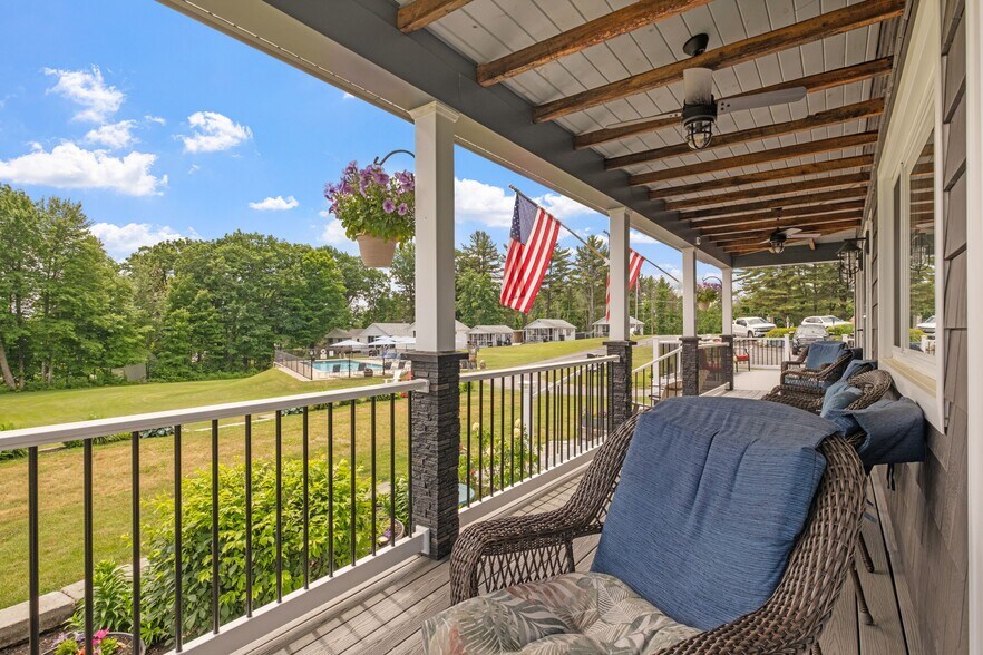 More Photos Of 291 Endicott St N, Laconia Hotel For Sale