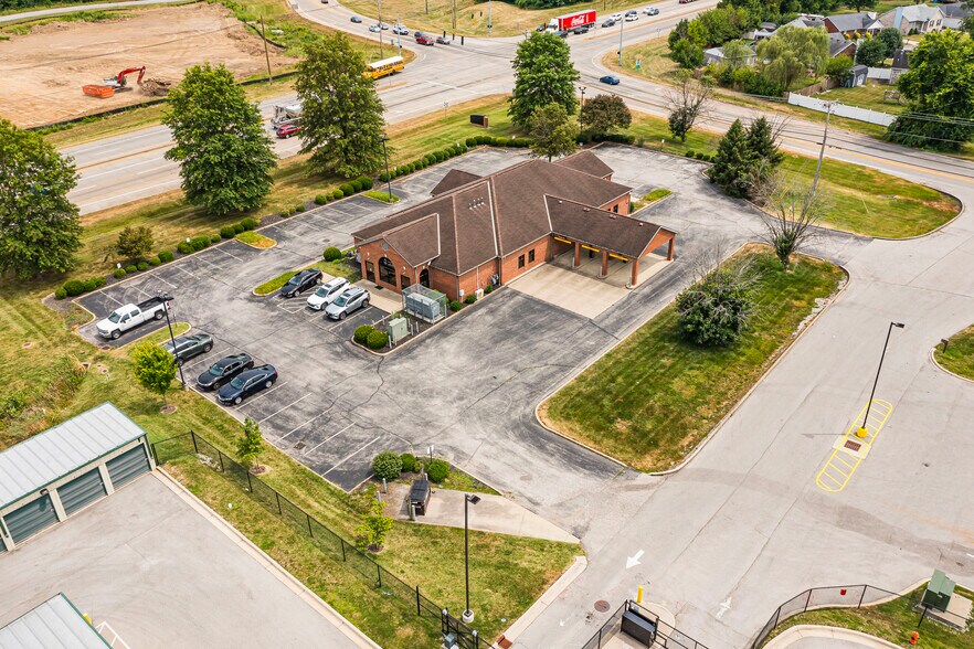 More Photos Of 7215 Riverport Plaza Dr, Louisville Freestanding For Sale
